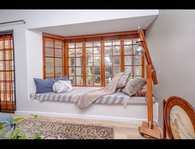 5 BEDROOM HOUSE FOR SALE IN PETERVALE